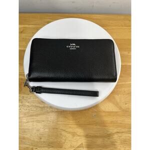 Coach Smooth Leather Wristlet Zip Around Wallet Silver/Black
